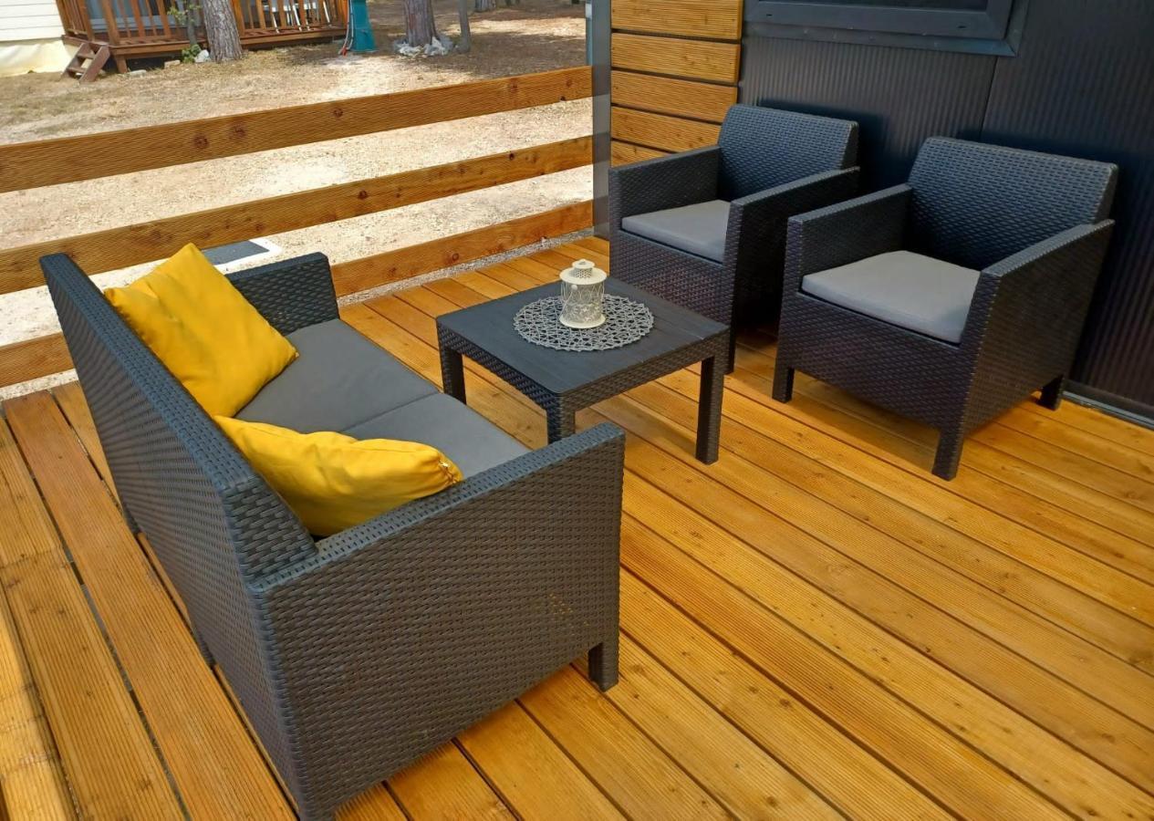 Mobile Homes Camping Biograd บีโอกราดนาโมรู ภายนอก รูปภาพ