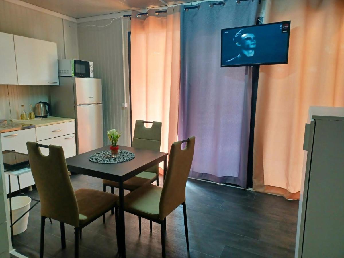 Mobile Homes Camping Biograd บีโอกราดนาโมรู ภายนอก รูปภาพ